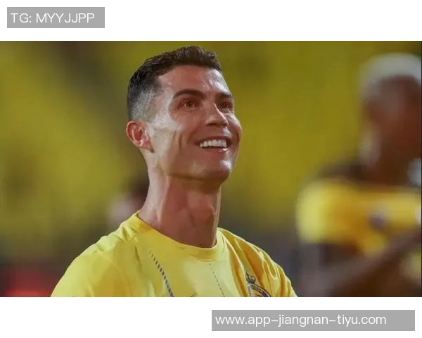 C罗表达对巴西的深厚情感与家庭纽带的独特故事 C罗表达对巴西的深厚情感与家庭纽带的独特故事