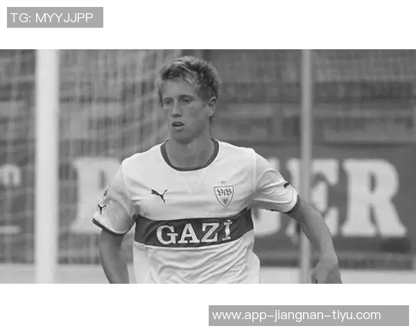 德国后卫赫特纳乘缆车意外坠落去世年仅34岁令人惋惜 德国后卫赫特纳乘缆车意外坠落去世年仅34岁令人惋惜